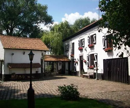 Hotel Moulin De Micro Et - Bed & Dreams Moxhe