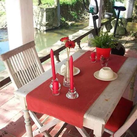 Moulin De Moxhe Micro Gite Et Gite - Bed & Dreams Hotel
