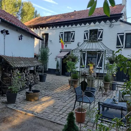 Moulin De Moxhe Micro Gite Et Gite - Bed & Dreams Hotel